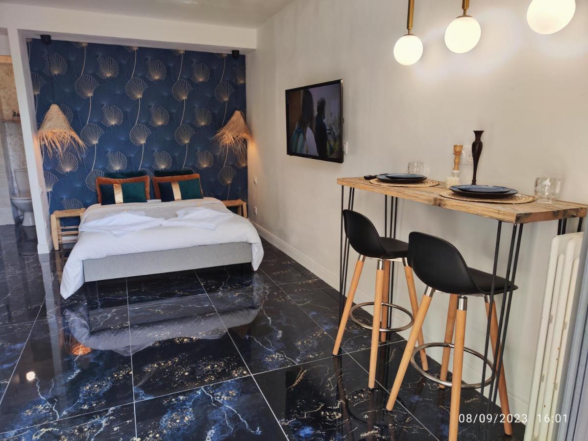 Studio Avec Jaccuzzi Saintry-sur-Seine 外观 照片
